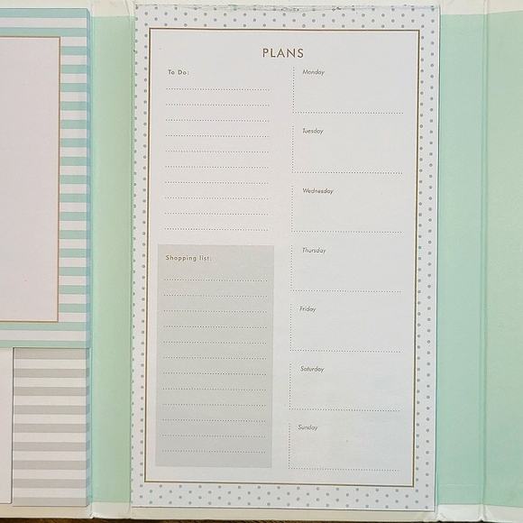 NEW Stationary Set in Case - Picture 3 of 7